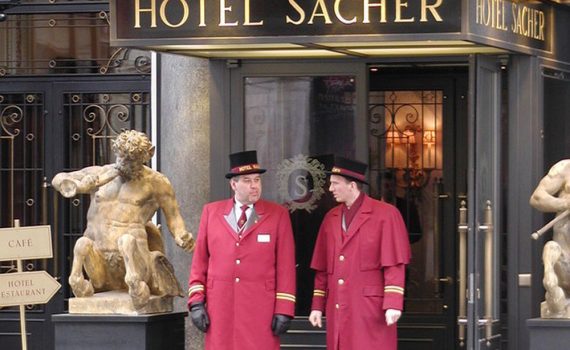 Hotels — luxuriös gastieren